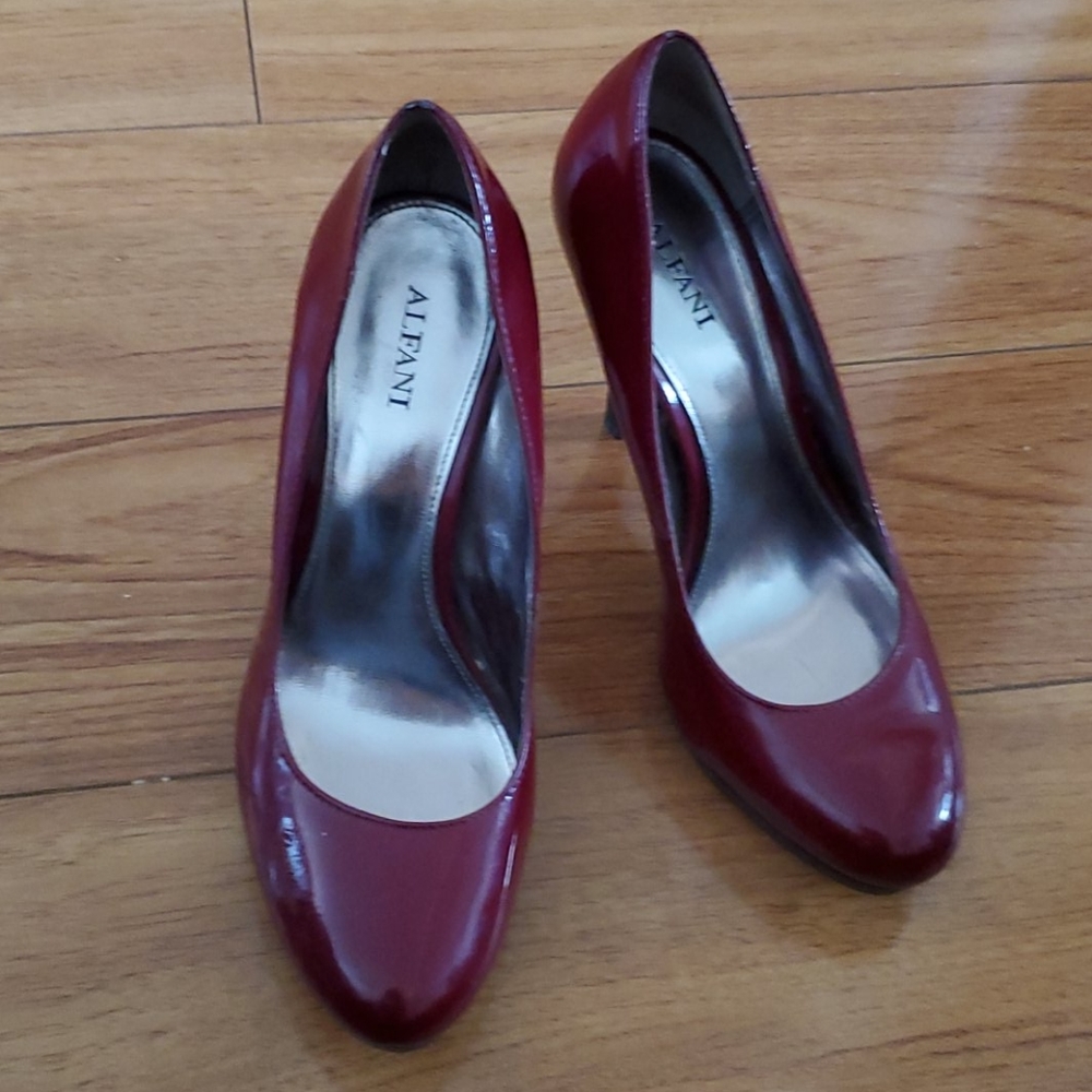 Burgundy High heel shoes